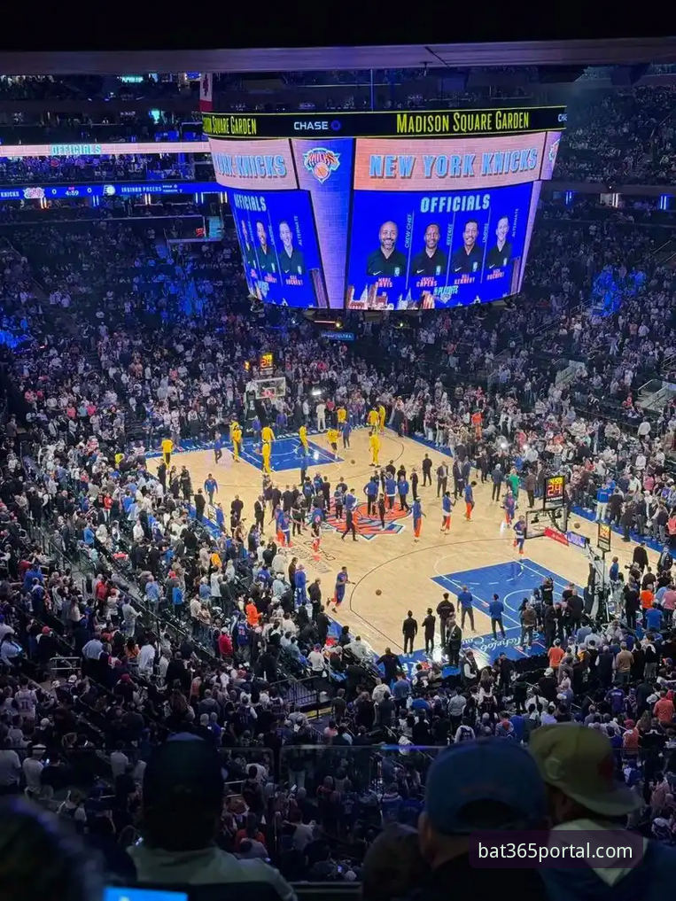 从尼克斯47分碾压老鹰看NBA季后赛的极致攻防——资深球迷在bat365体育平台观赛后的深度复盘
